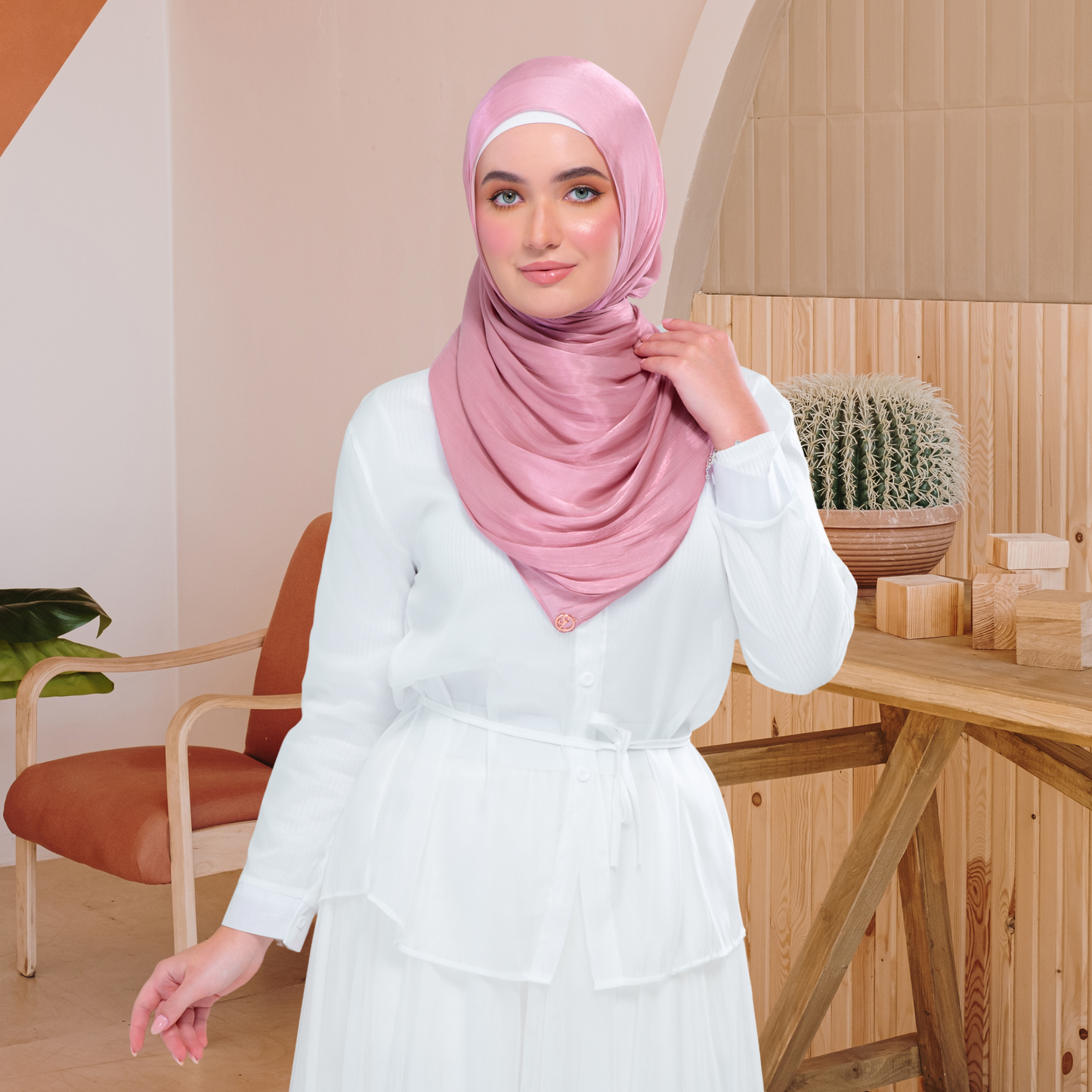 Raia Shawl | Ironless Shimmer in Dusty Rose