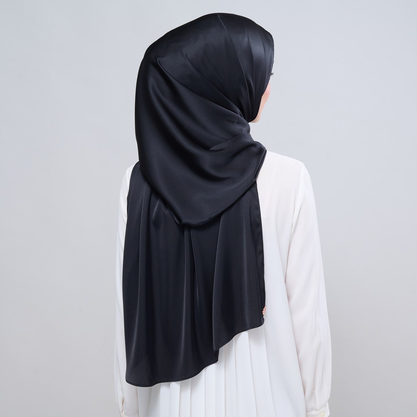 Instant Tag & Go | Satin Silk in Pitch Black B2
