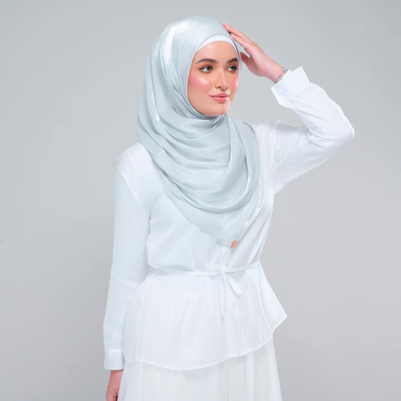 Raia Shawl | Ironless Shimmer in Silver