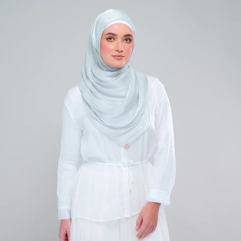 Raia Shawl | Ironless Shimmer in Silver