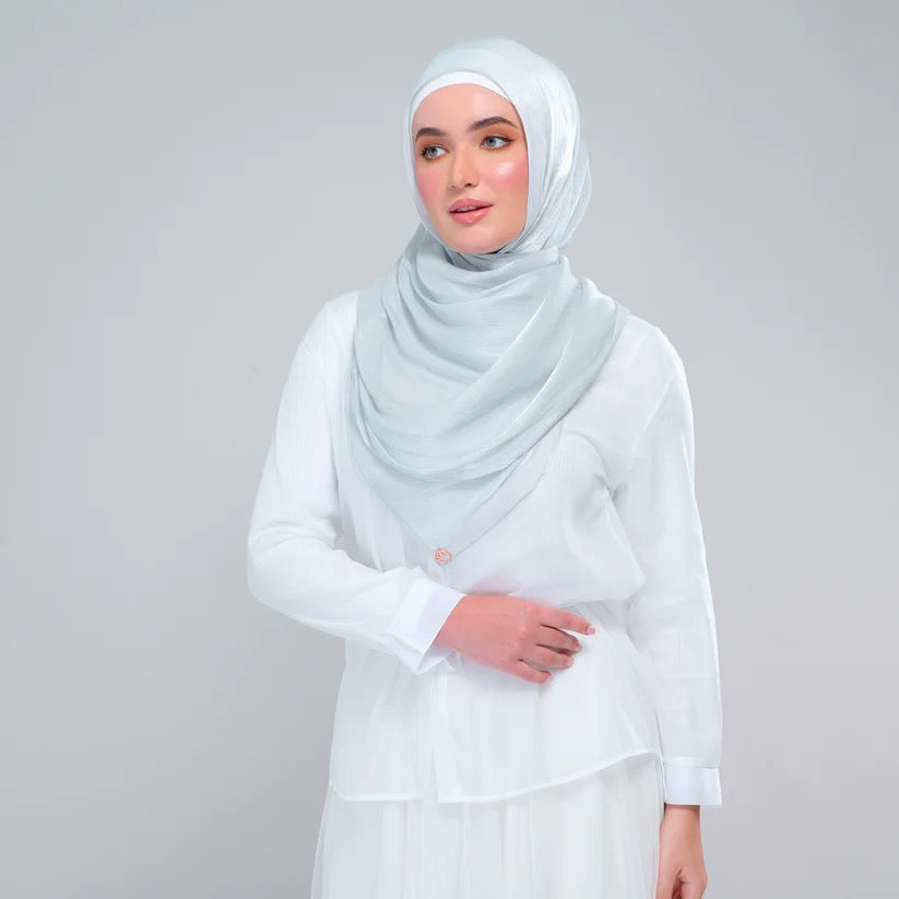 Raia Shawl | Ironless Shimmer in Silver