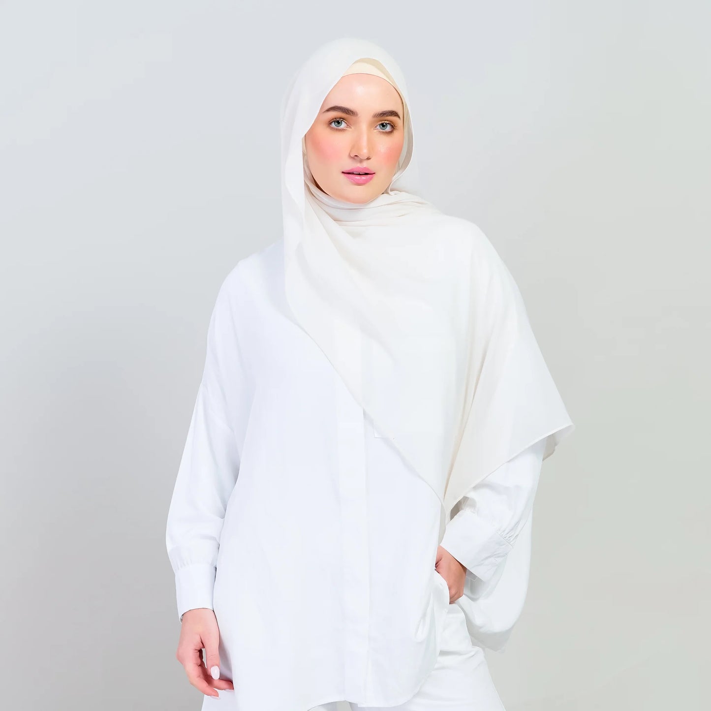 Semi-Instant Elle in Light Beige