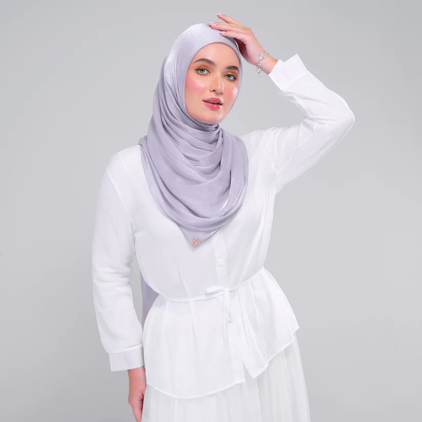 Raia Shawl | Ironless Shimmer in Platinum