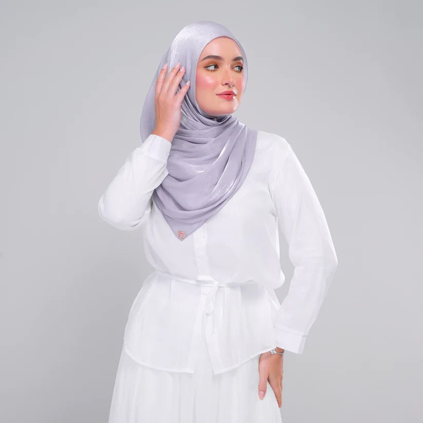 Raia Shawl | Ironless Shimmer in Platinum