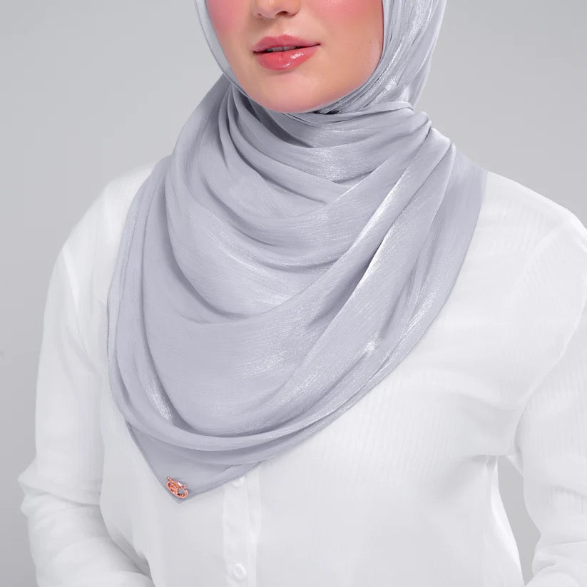 Raia Shawl | Ironless Shimmer in Titanium
