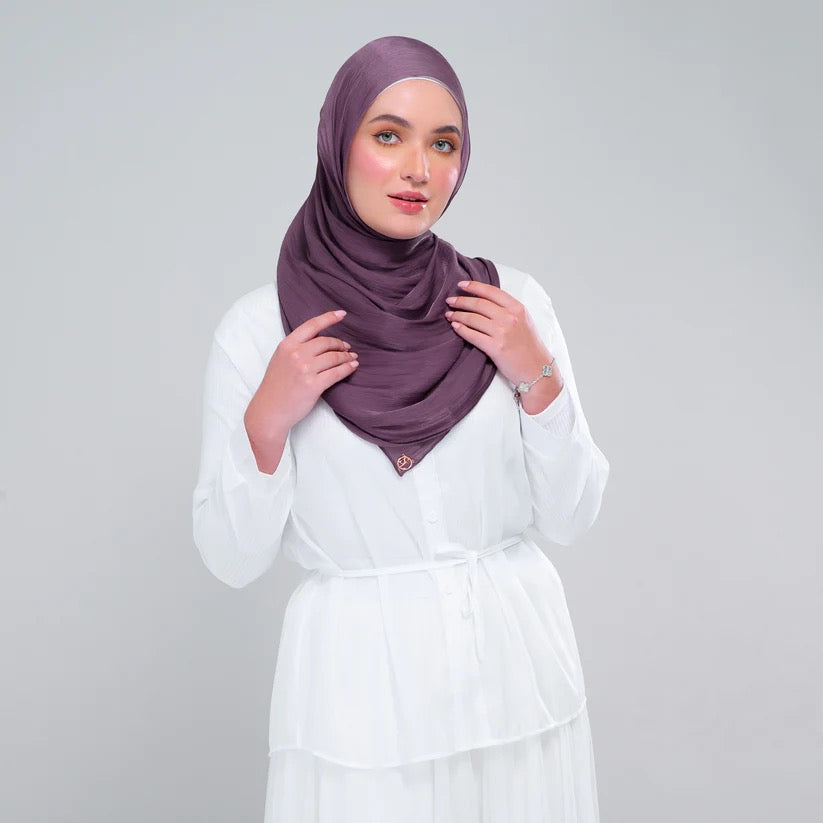 Raia Shawl | Ironless Shimmer in Dark Thistle