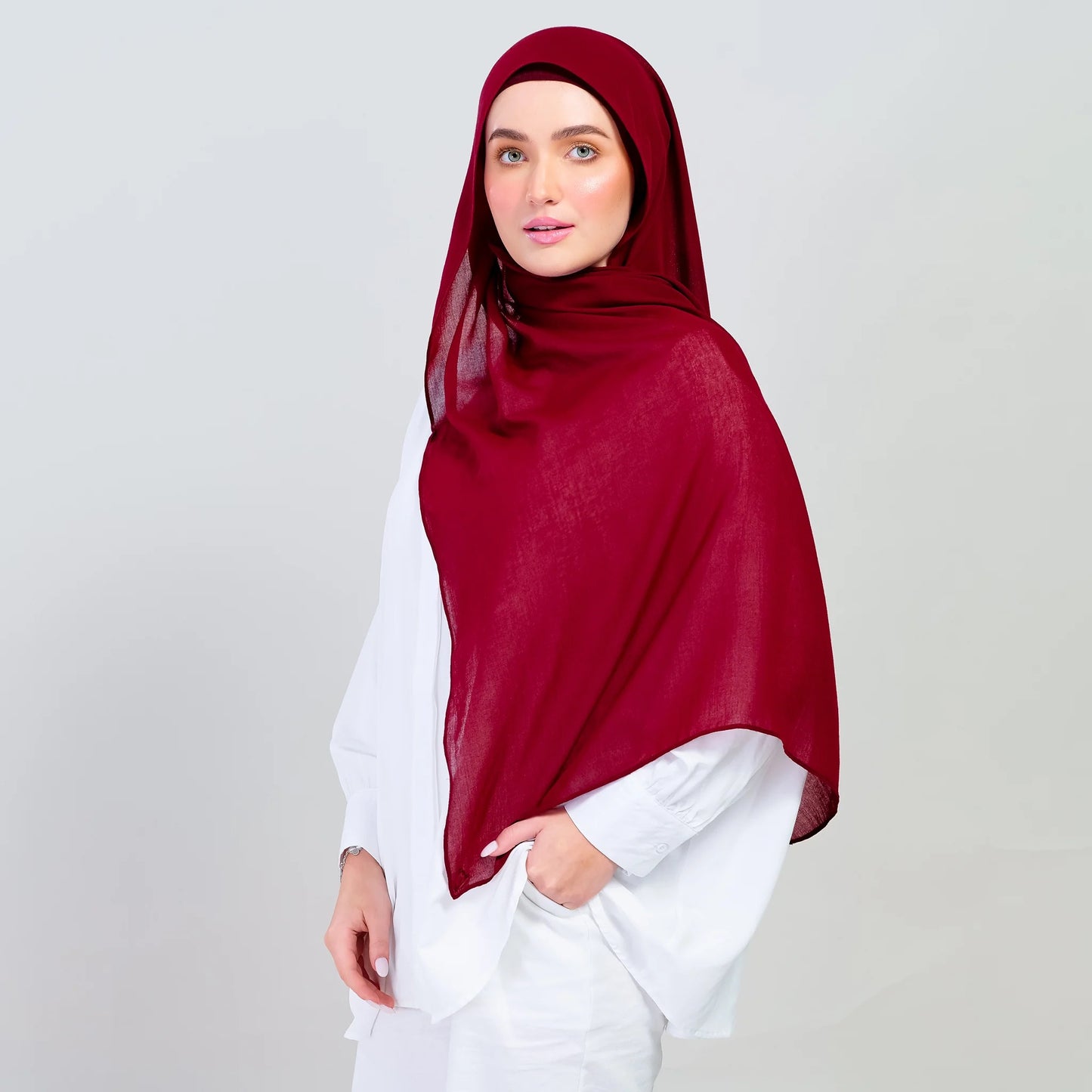 Semi-Instant Elle in Crimson