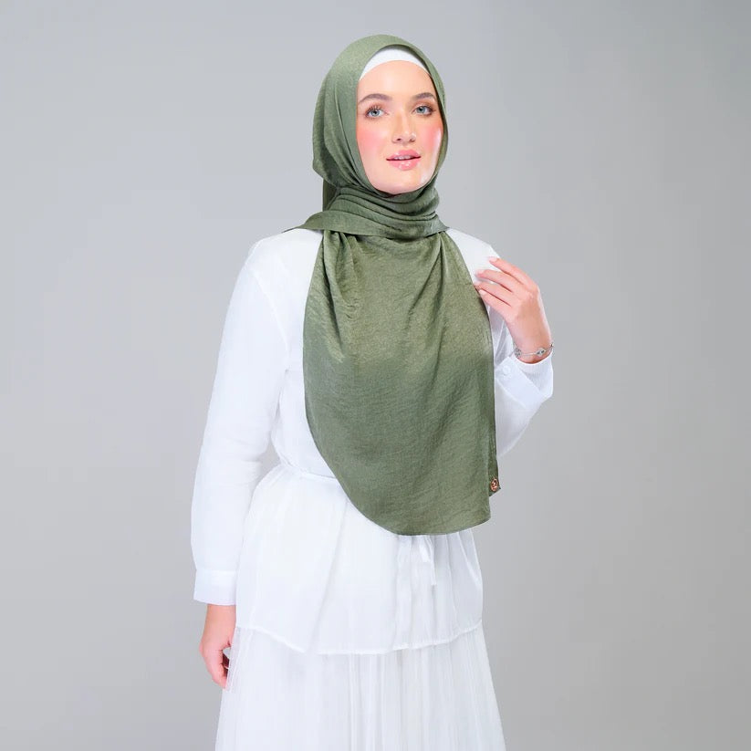 Instant Tag n' Go Shawl | Textured Silk in Dark Olive