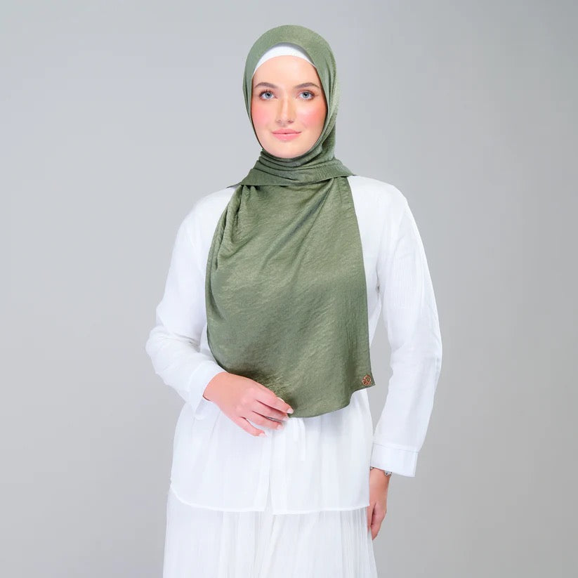 Instant Tag n' Go Shawl | Textured Silk in Dark Olive