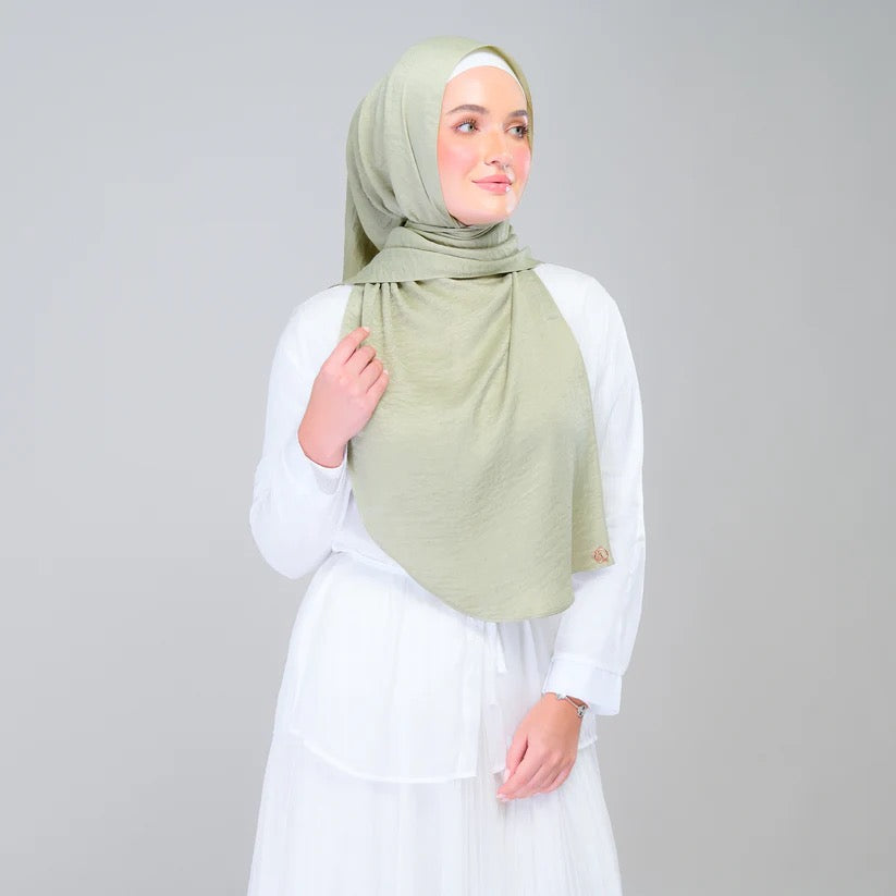 Instant Tag n' Go Shawl | Textured Silk in Matcha Green