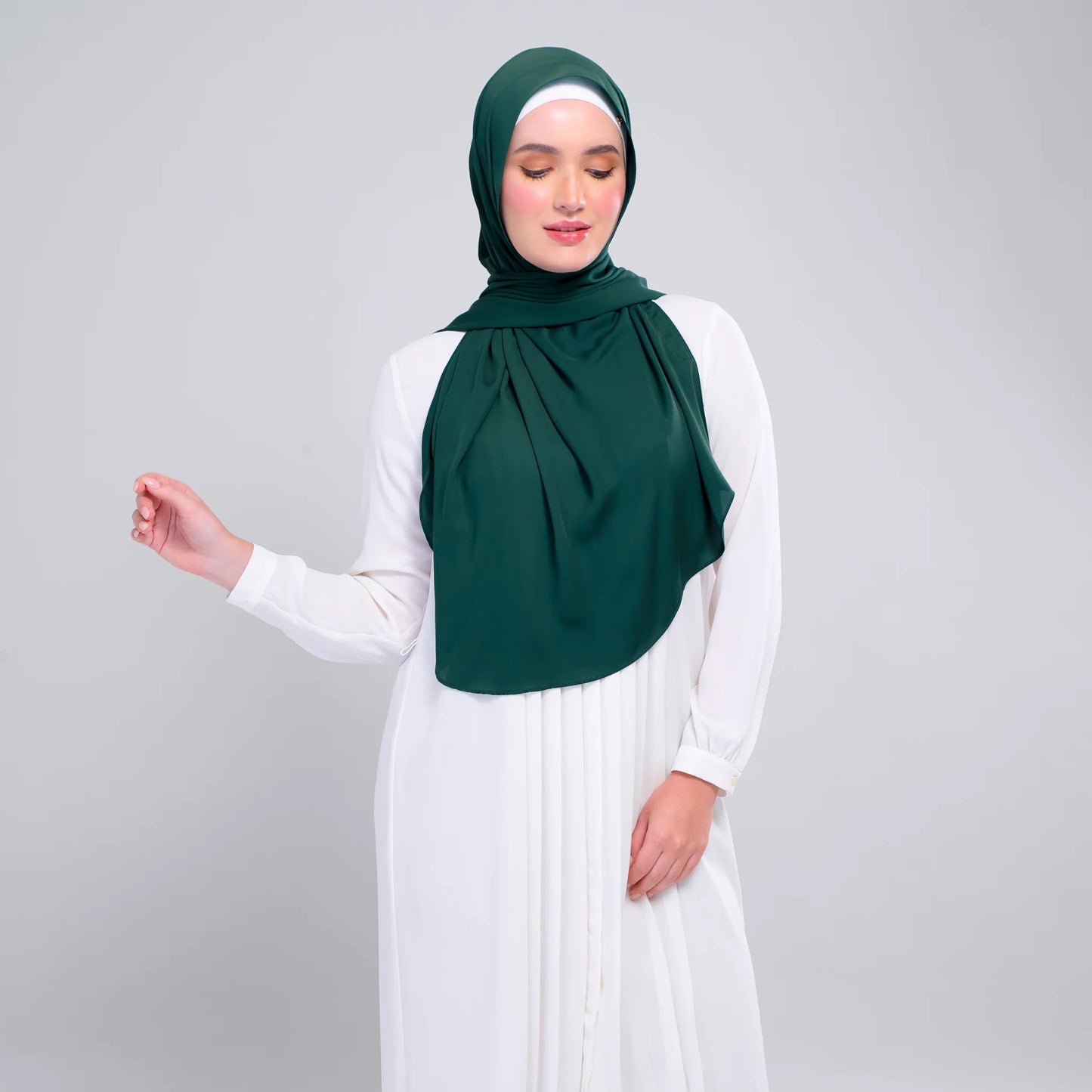 Instant Tag n' Go Shawl | Chiffon Silk in Emerald Green