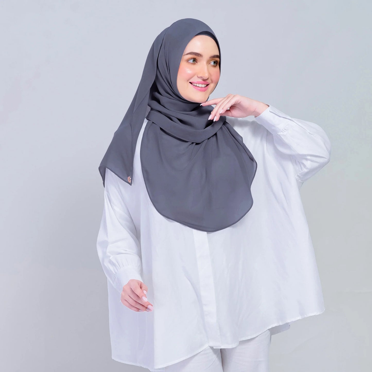 3IN1 Instant Noir Tag n' Go Max in Raven Grey