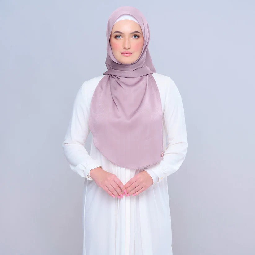 Instant Tag n' Go Butterfly | Textured Satin in Nude Berry