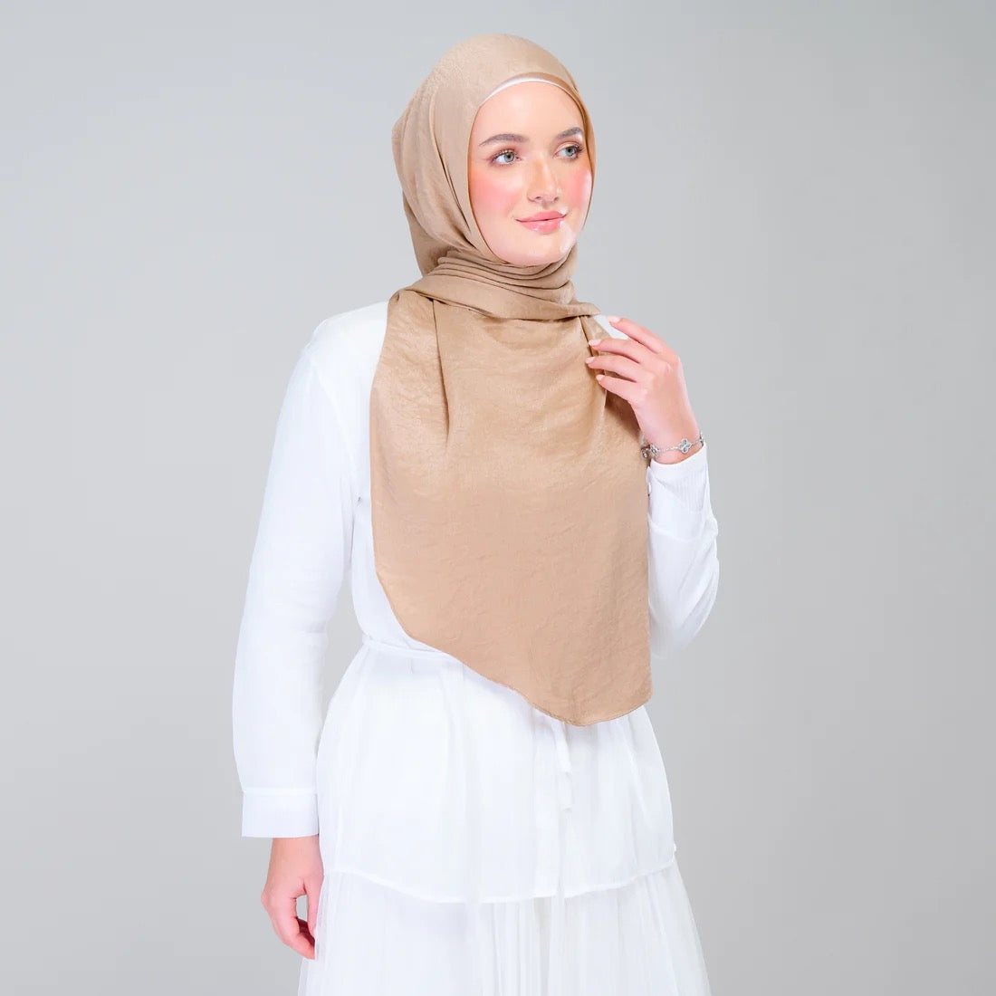 Instant Tag n' Go Shawl | Textured Silk in Caramel Latte