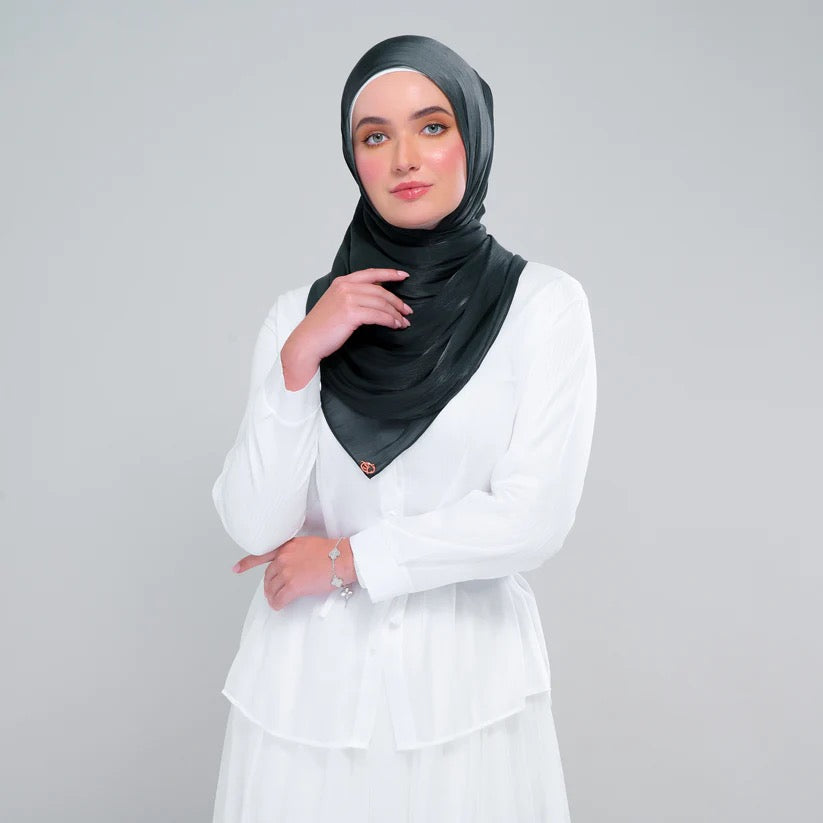 Raia Shawl | Ironless Shimmer in Deep Emerald