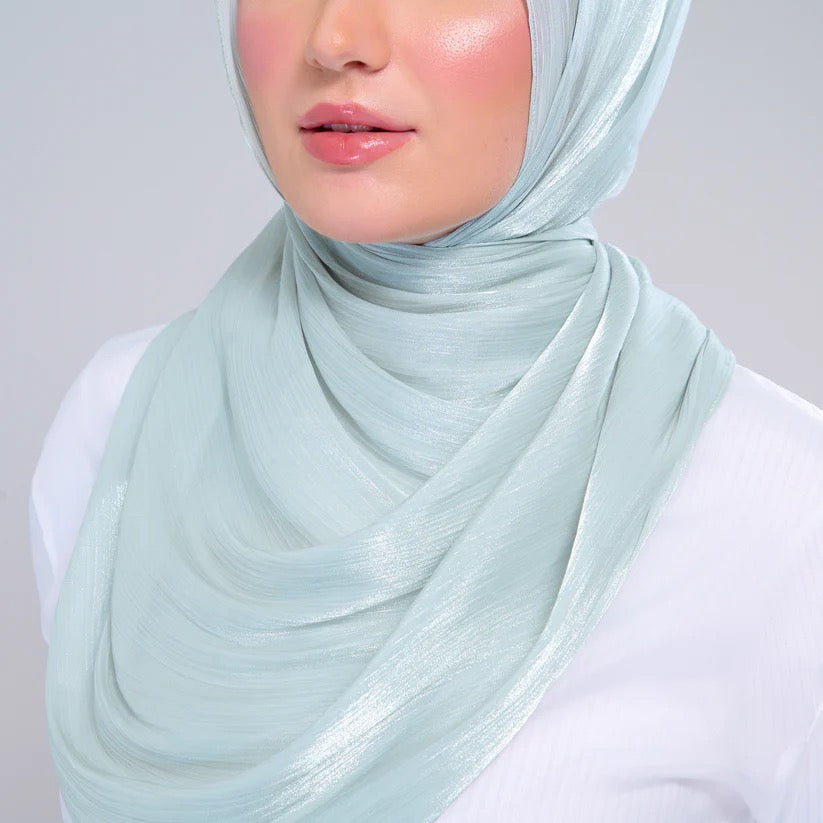 Raia Shawl | Ironless Shimmer in Dusty Green