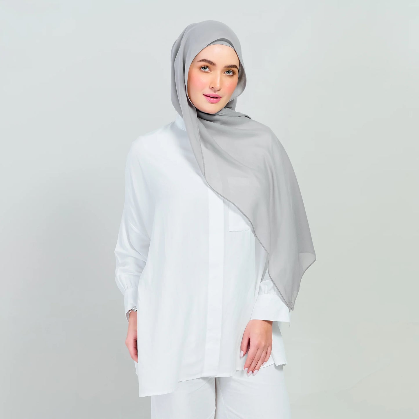 Semi-Instant Elle in Taupe