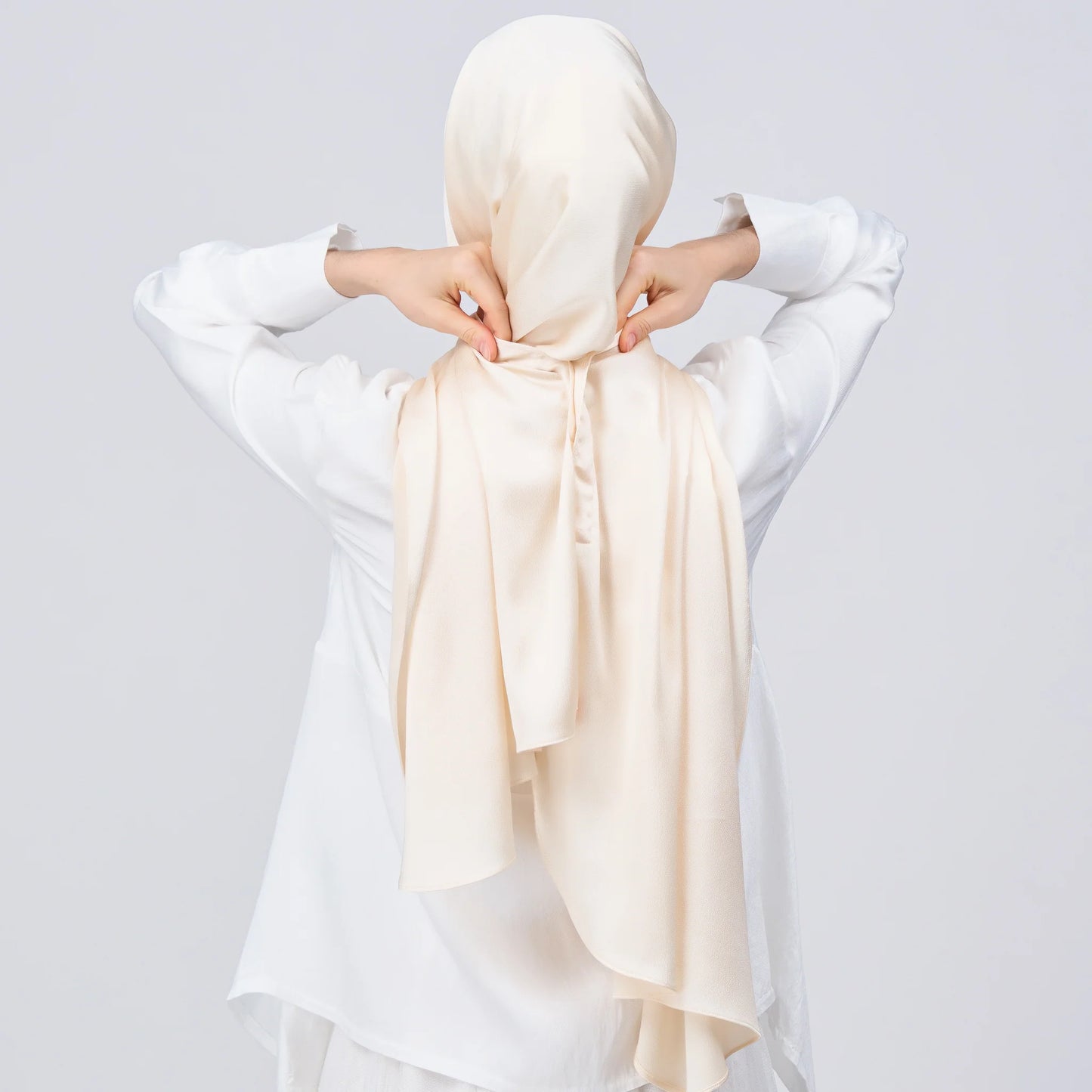 Instant Tag & Go Shawl | Satin Bulle in Bridal Cream | Batch 1
