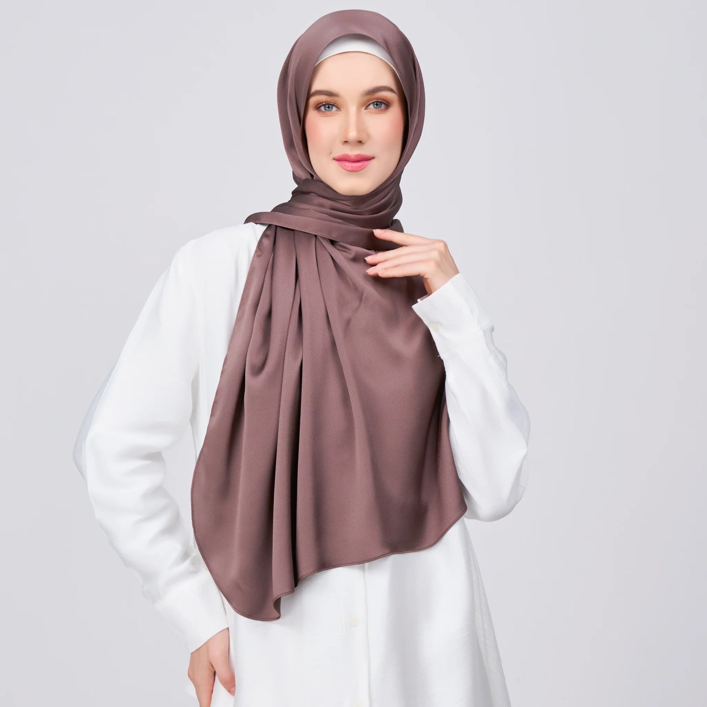 Instant Tag & Go Shawl | Satin Bulle in Deep Brown | Batch 1