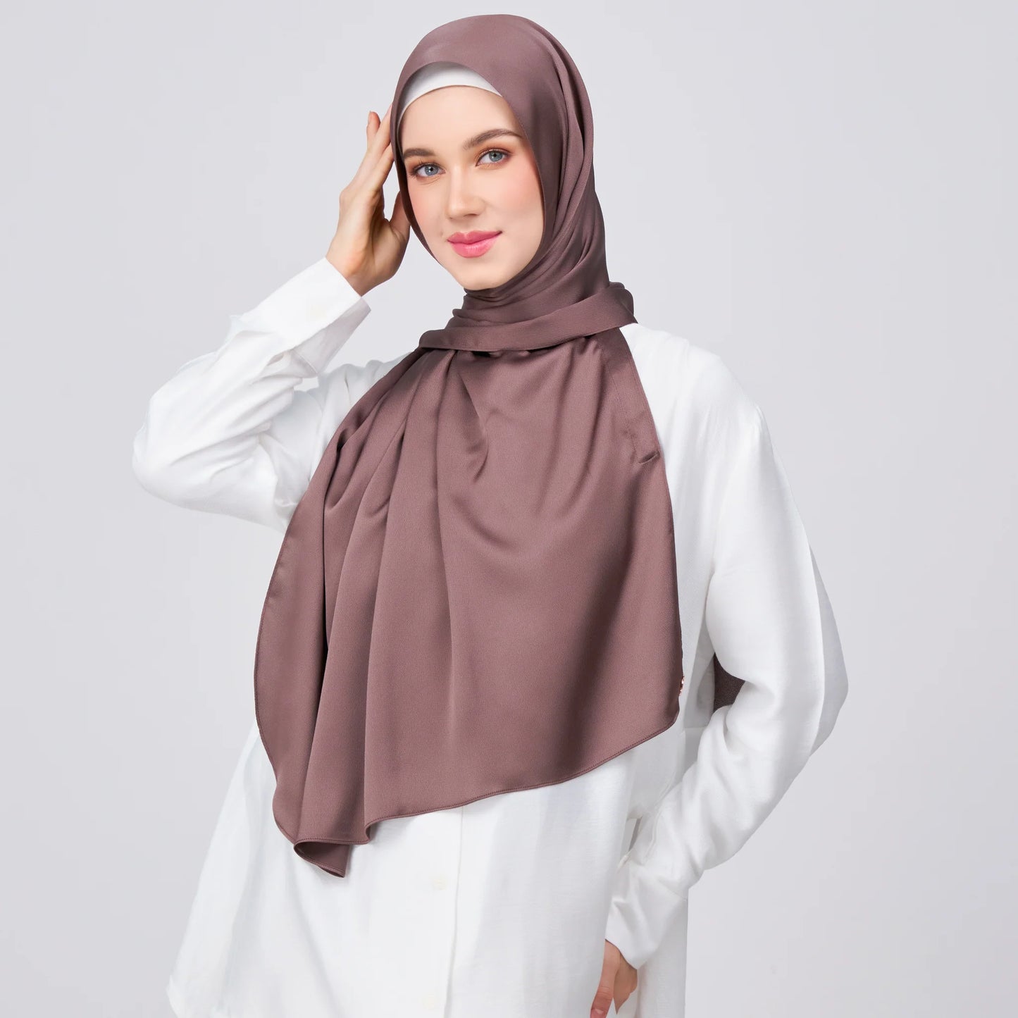 Instant Tag & Go Shawl | Satin Bulle in Deep Brown | Batch 1