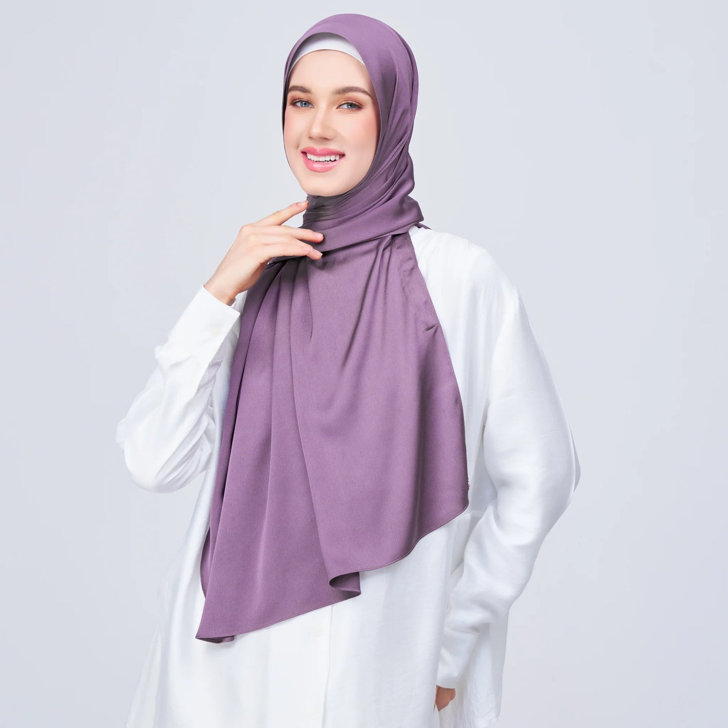 Instant Tag & Go Shawl | Satin Bulle in Dark Orchid | Batch 1