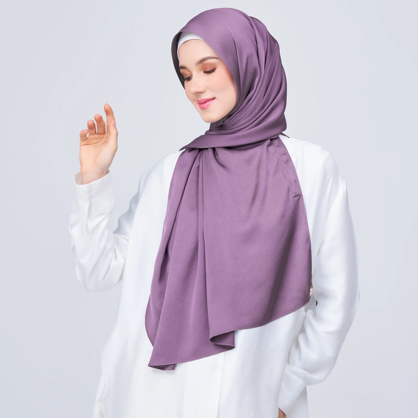 Instant Tag & Go Shawl | Satin Bulle in Dark Orchid | Batch 1
