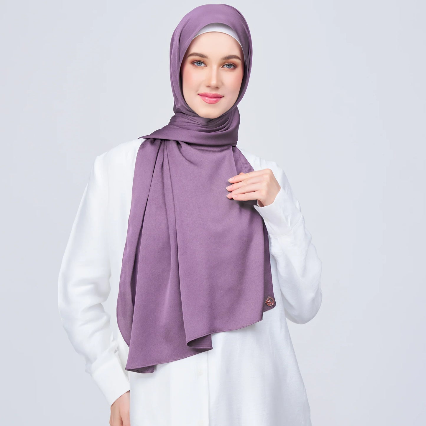 Instant Tag & Go Shawl | Satin Bulle in Dark Orchid | Batch 1