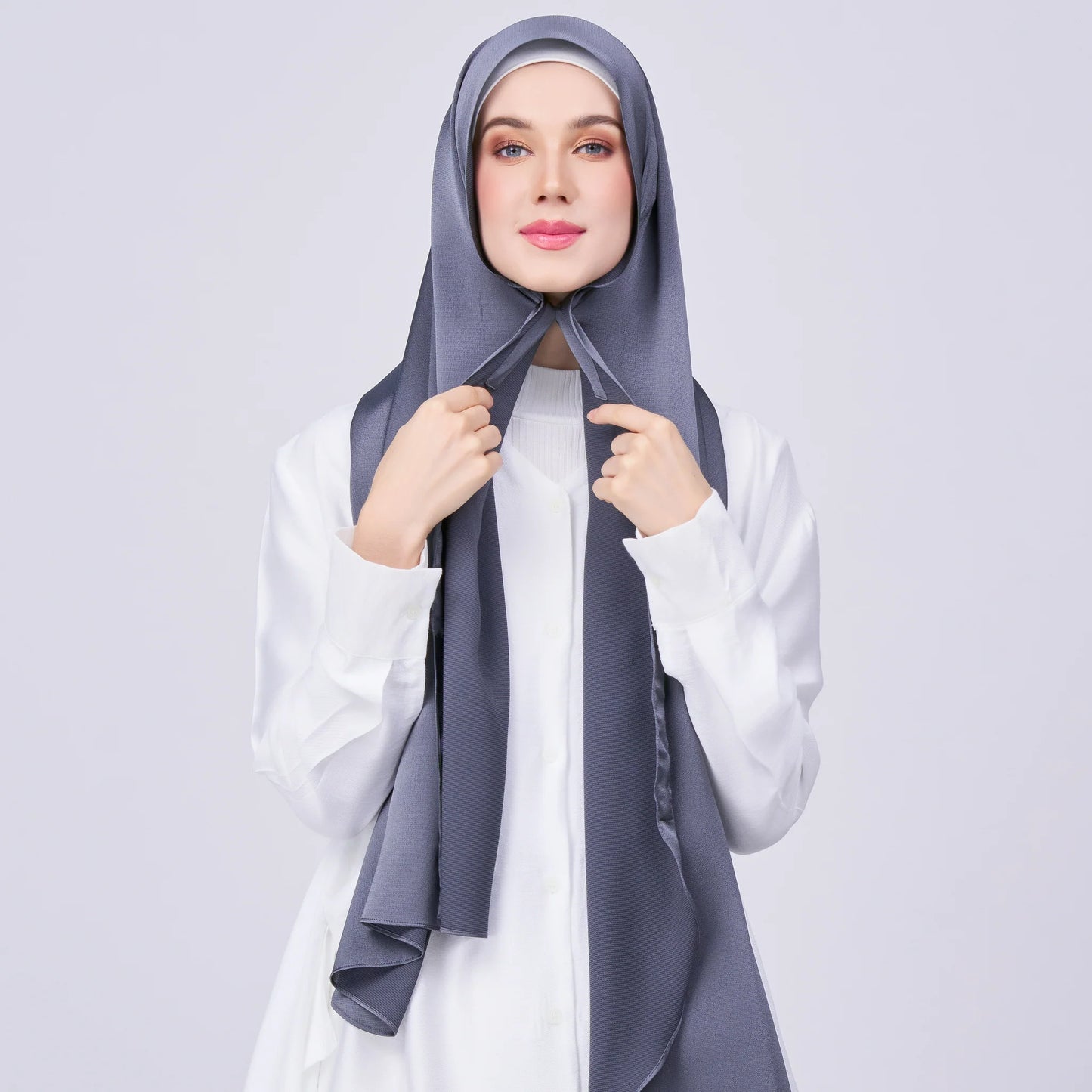 Instant Tag & Go Butterfly | Satin Bulle in Ebony Grey | Batch 1