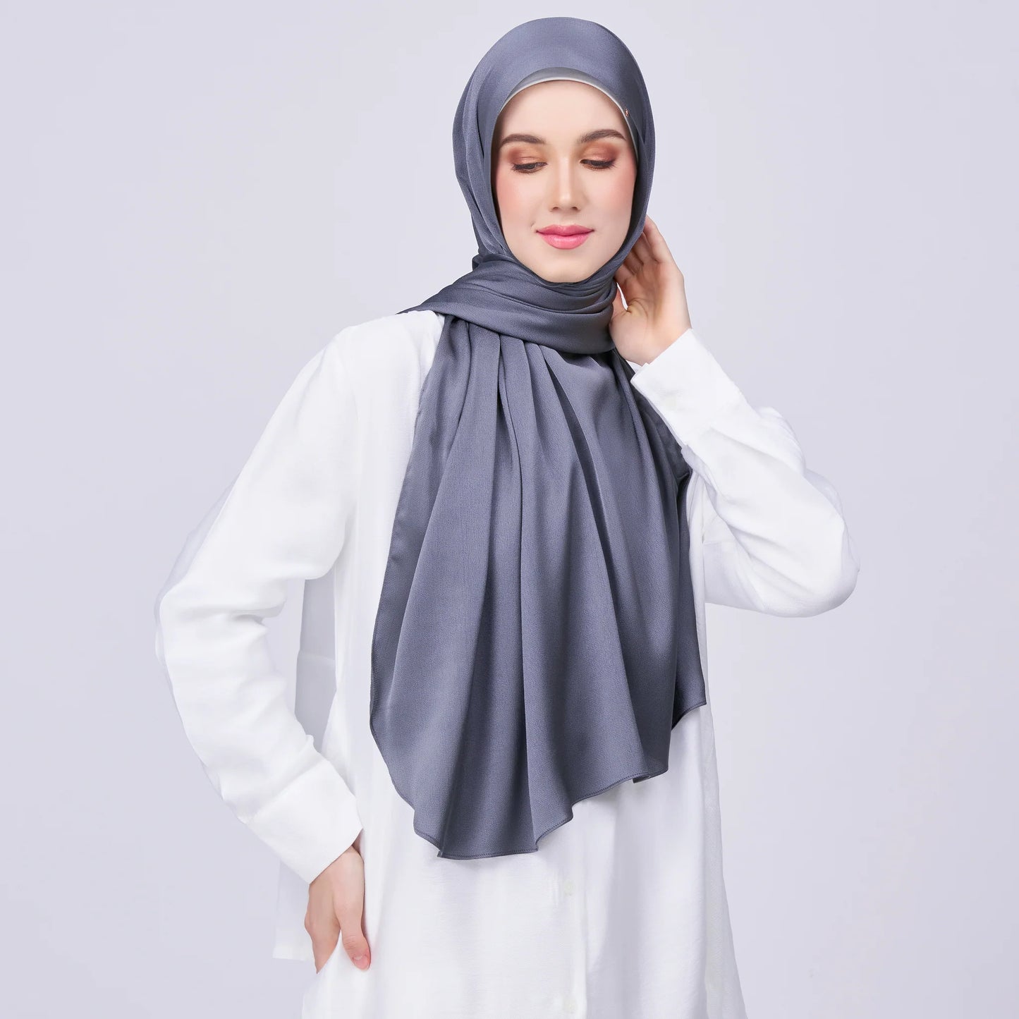 Instant Tag & Go Butterfly | Satin Bulle in Ebony Grey | Batch 1