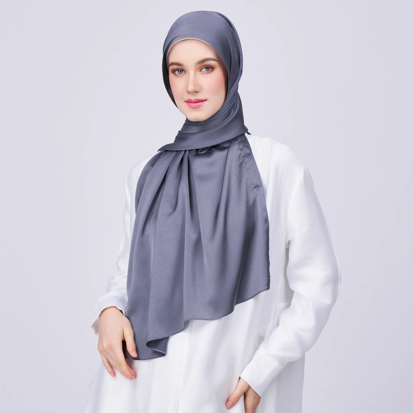 Instant Tag & Go Butterfly | Satin Bulle in Ebony Grey | Batch 1