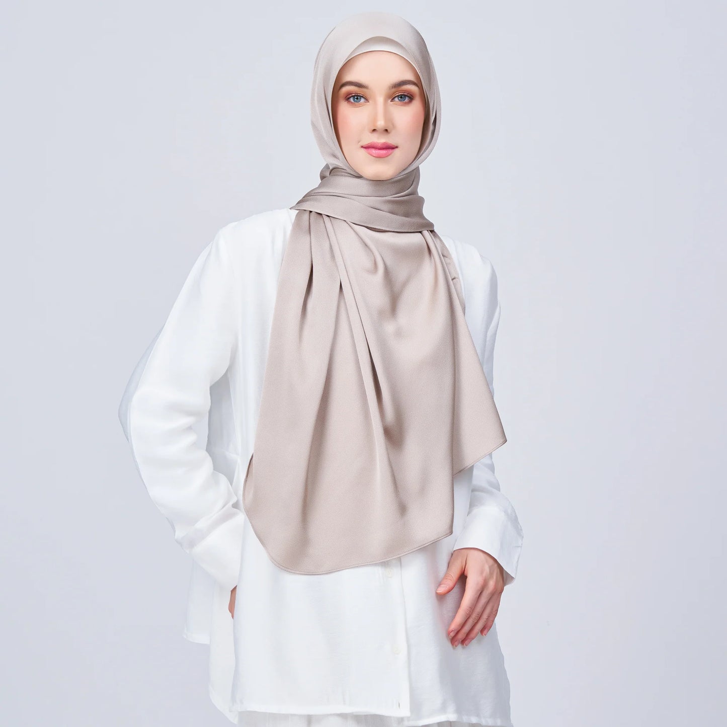 Instant Tag & Go Butterfly | Satin Bulle in Elegant Taupe | Batch 1