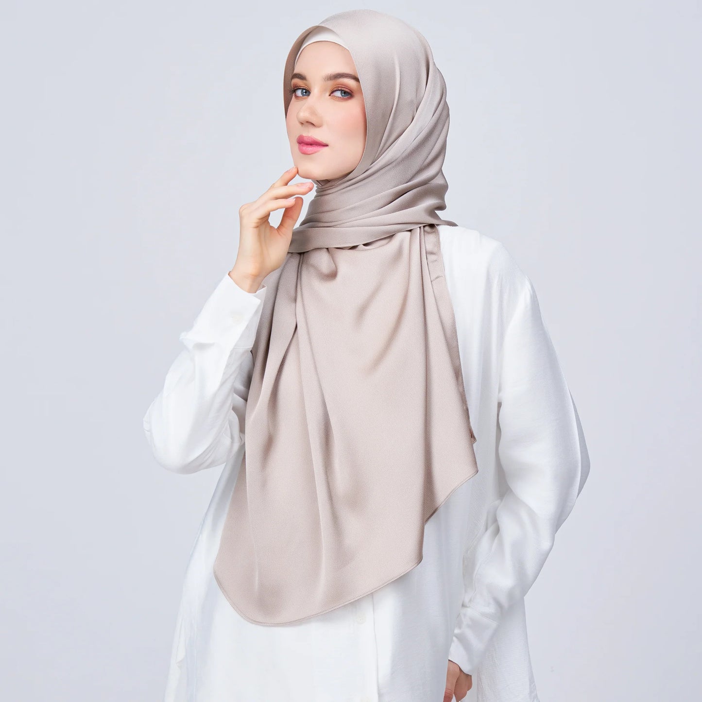 Instant Tag & Go Butterfly | Satin Bulle in Elegant Taupe | Batch 1