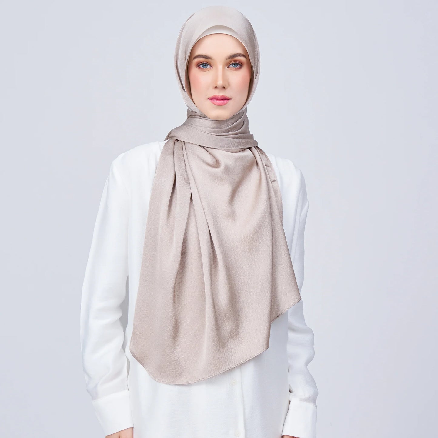 Instant Tag & Go Butterfly | Satin Bulle in Elegant Taupe | Batch 1