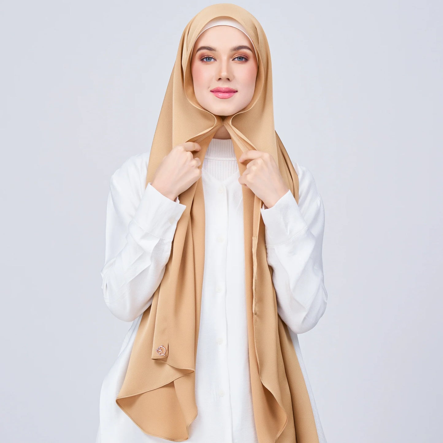 Instant Tag & Go Shawl | Satin Bulle in Gold | Batch 1