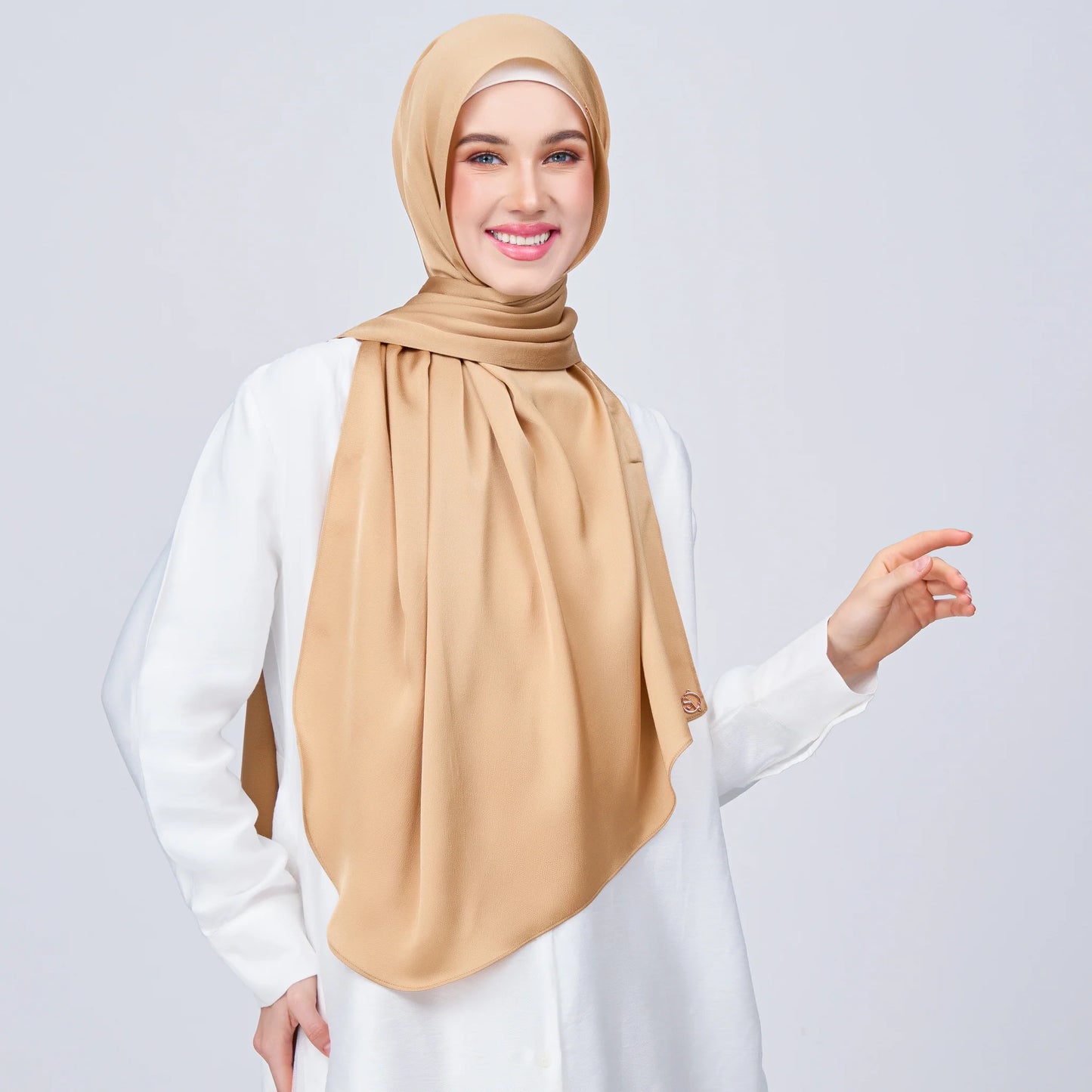 Instant Tag & Go Shawl | Satin Bulle in Gold | Batch 1