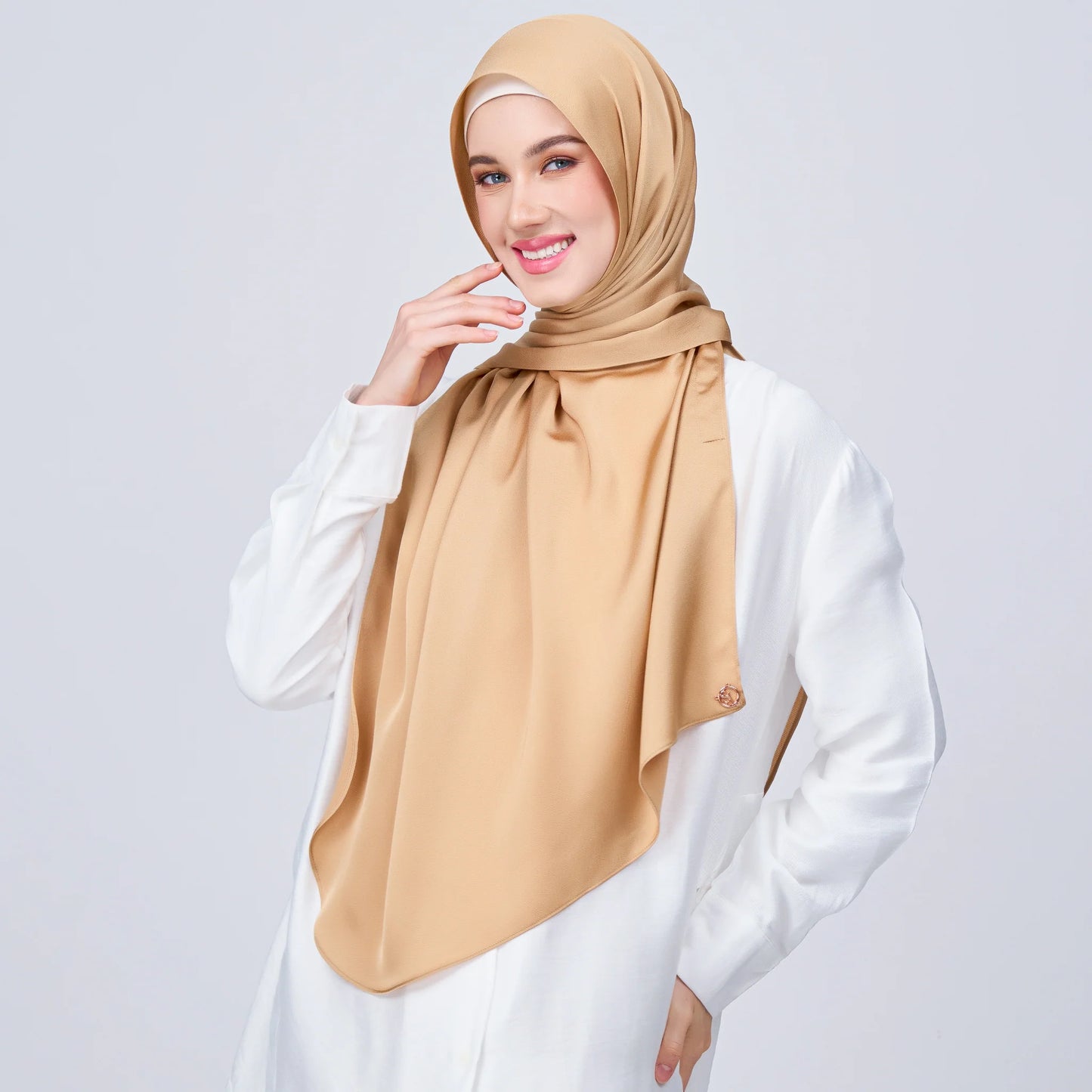 Instant Tag & Go Shawl | Satin Bulle in Gold | Batch 1