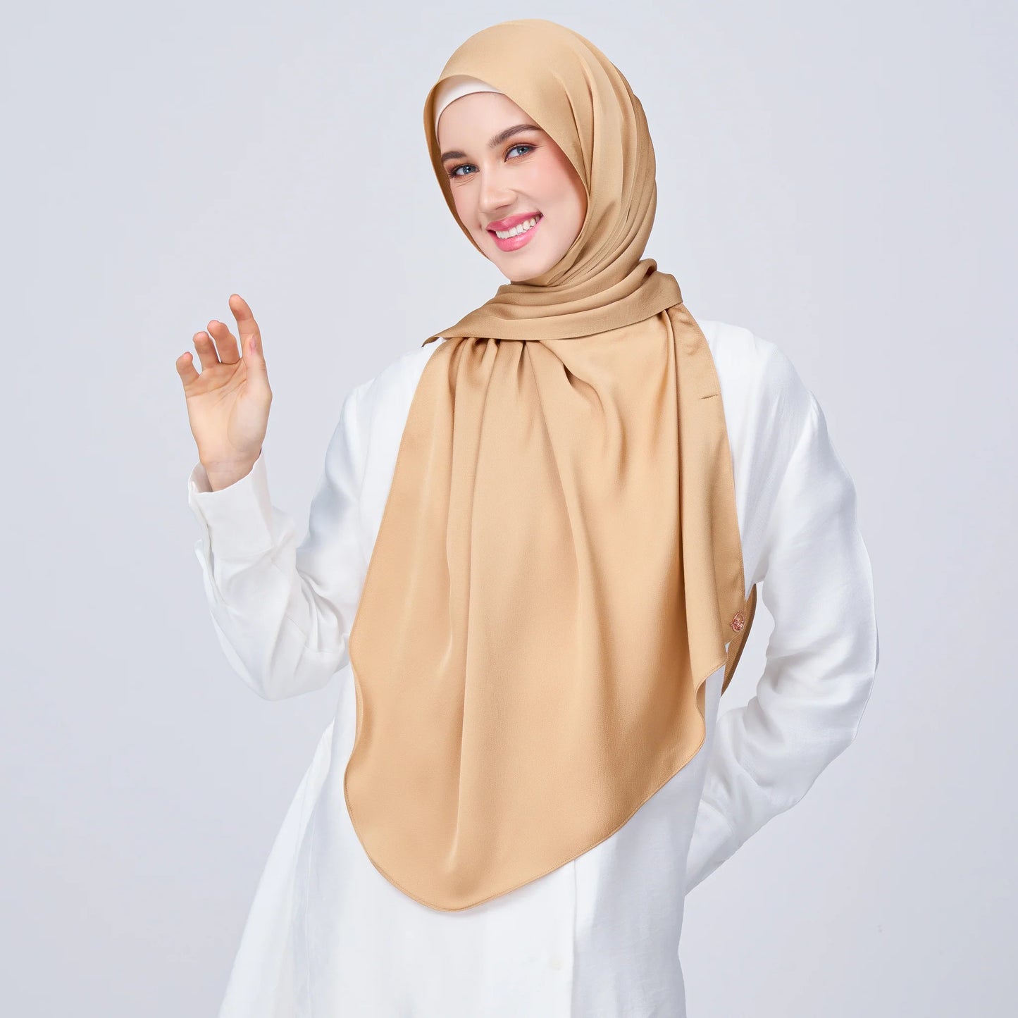 Instant Tag & Go Shawl | Satin Bulle in Gold | Batch 1