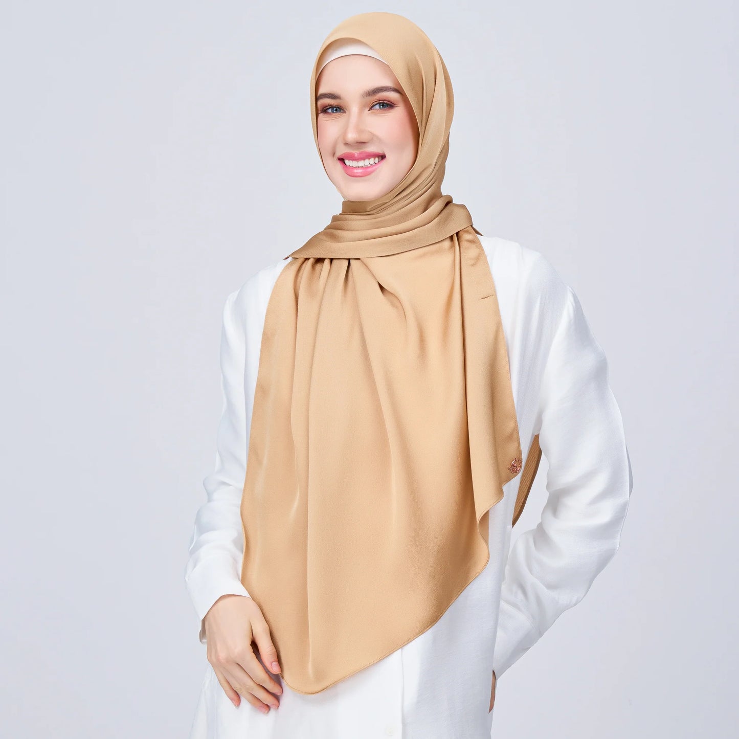 Instant Tag & Go Shawl | Satin Bulle in Gold | Batch 1