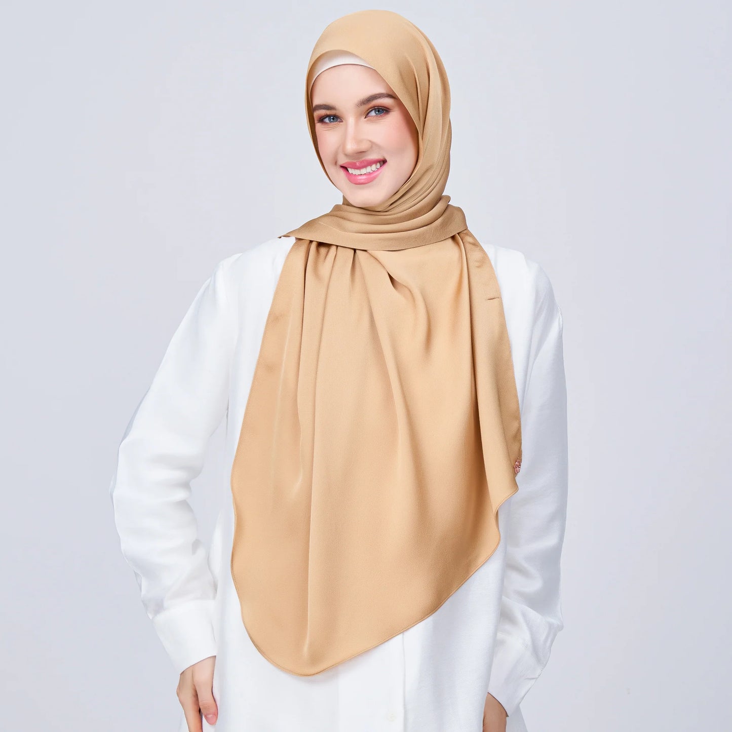 Instant Tag & Go Shawl | Satin Bulle in Gold | Batch 1