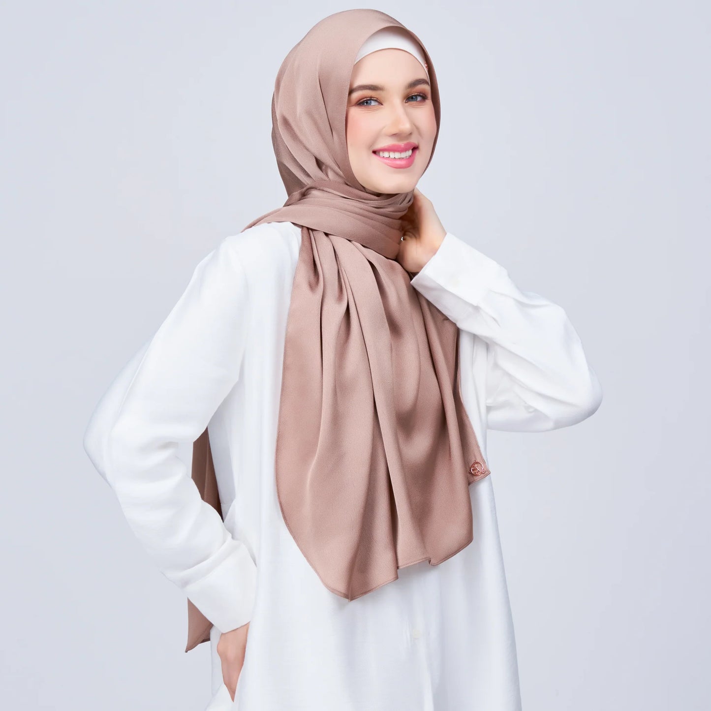 Instant Tag & Go Butterfly | Satin Bulle in Medium Toffee | Batch 1