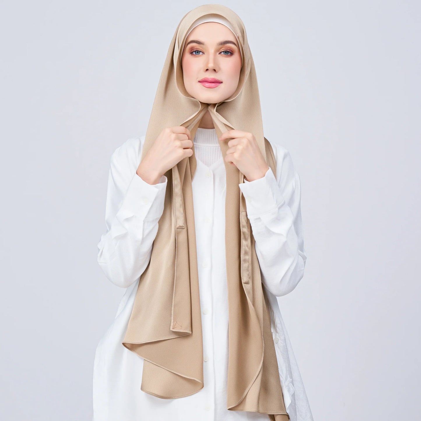 Instant Tag & Go Shawl | Satin Bulle in Nude Chai | Batch 1