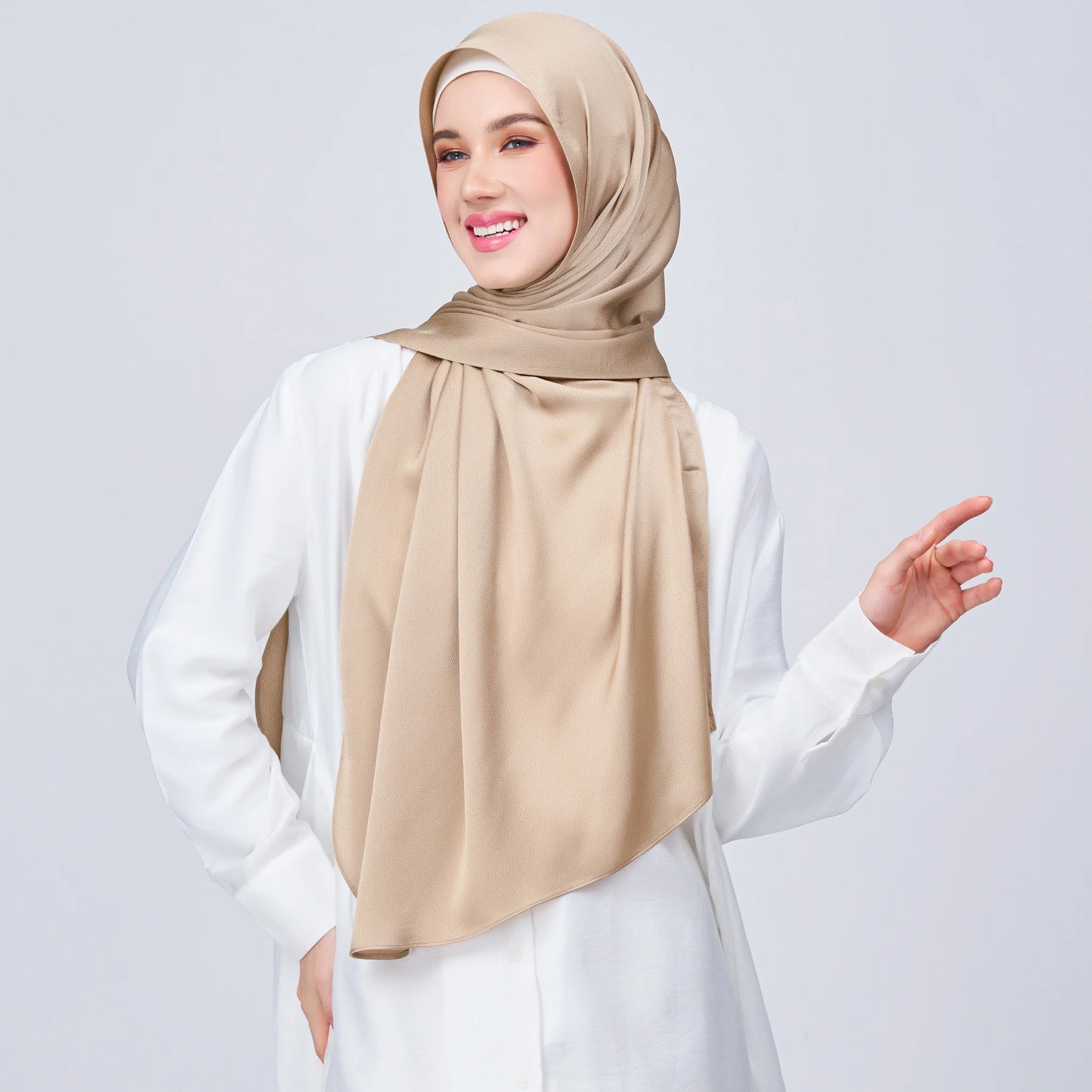 Instant Tag & Go Butterfly | Satin Bulle in Nude Chai | Batch 1