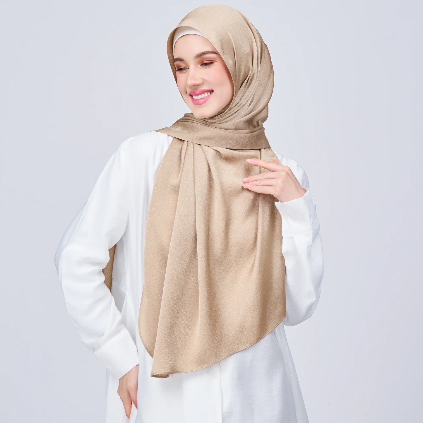 Instant Tag & Go Butterfly | Satin Bulle in Nude Chai | Batch 1