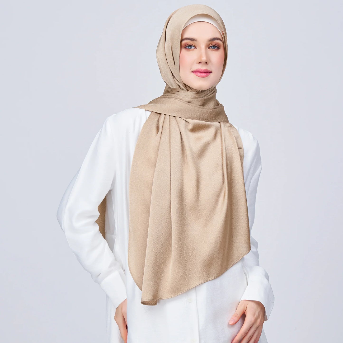 Instant Tag & Go Butterfly | Satin Bulle in Nude Chai | Batch 1