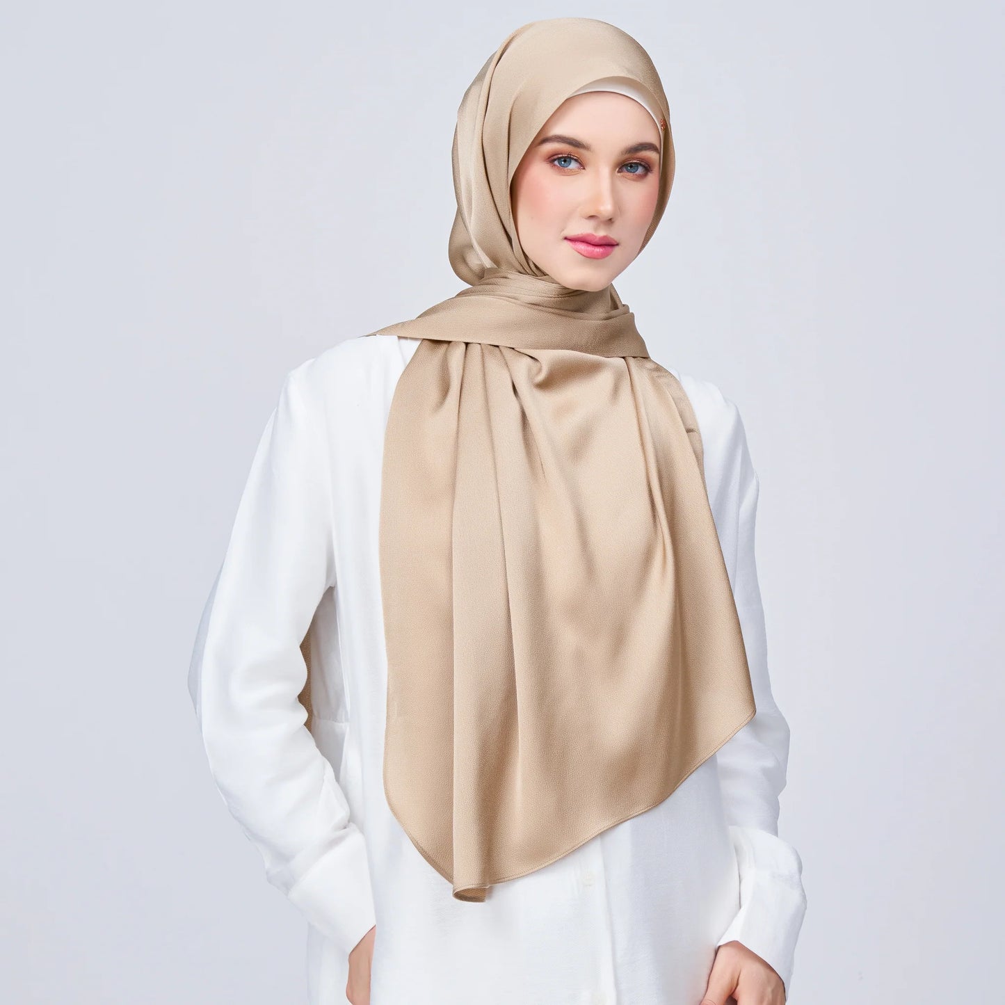 Instant Tag & Go Butterfly | Satin Bulle in Nude Chai | Batch 1