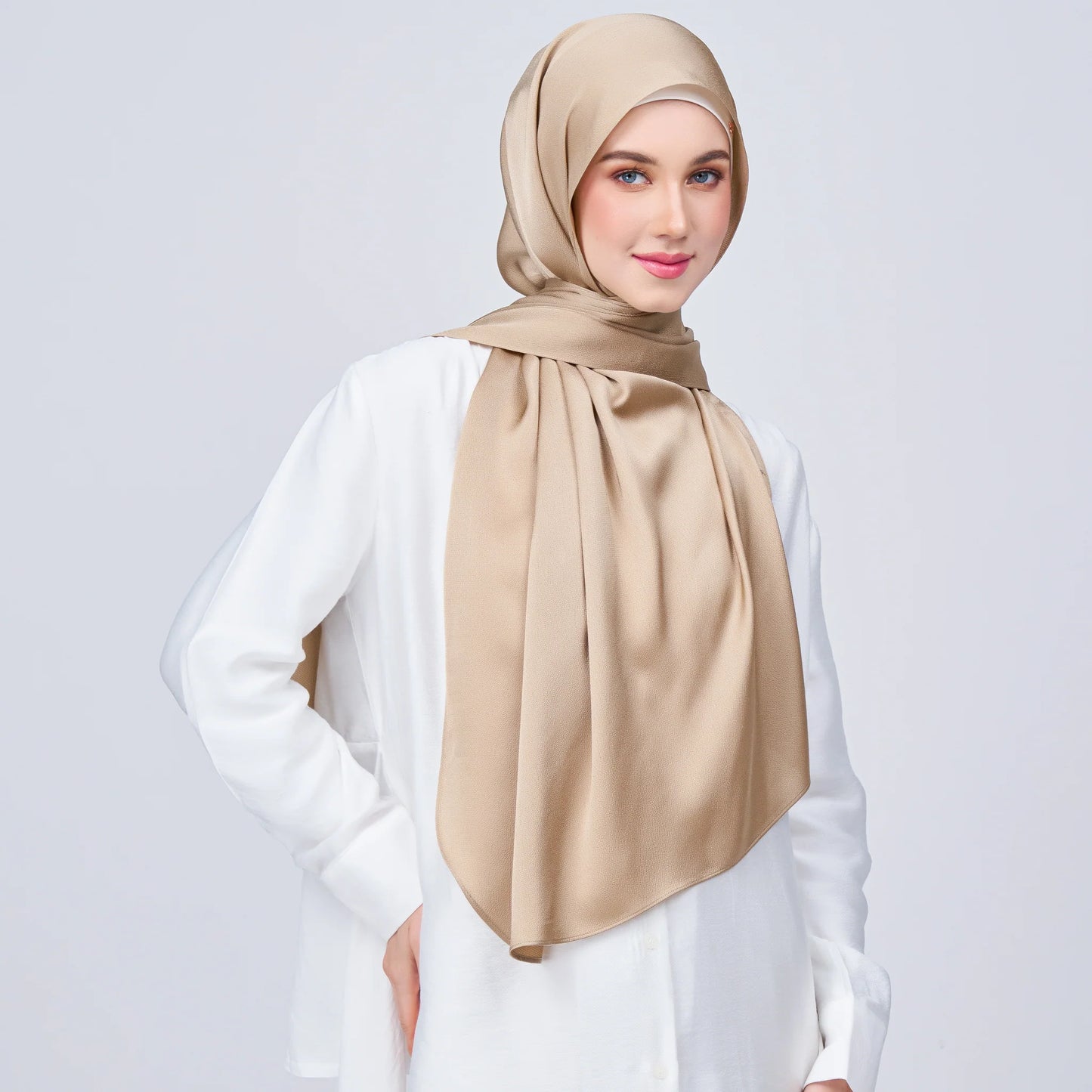 Instant Tag & Go Butterfly | Satin Bulle in Nude Chai | Batch 1