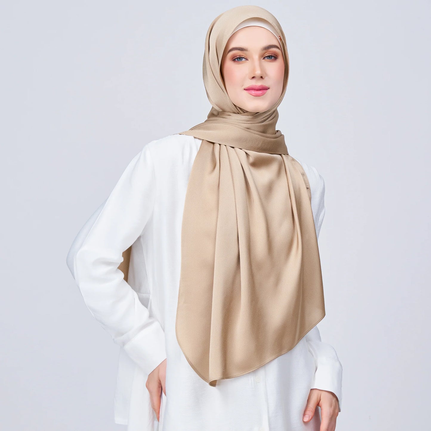 Instant Tag & Go Butterfly | Satin Bulle in Nude Chai | Batch 1