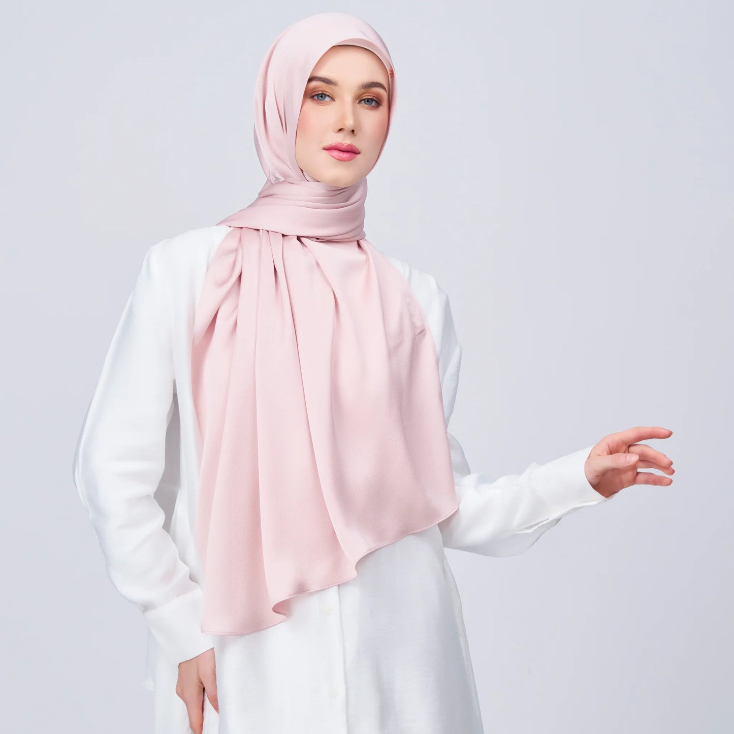 Instant Tag & Go Shawl | Satin Bulle in Nude Pink | Batch 1