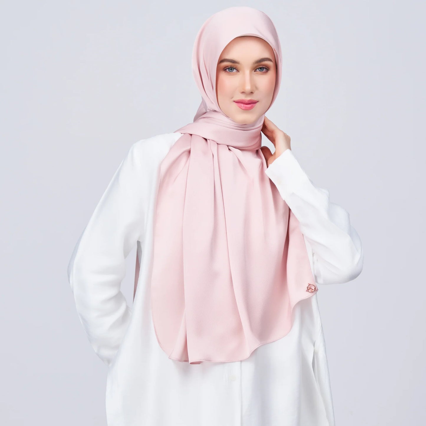 Instant Tag & Go Shawl | Satin Bulle in Nude Pink | Batch 1