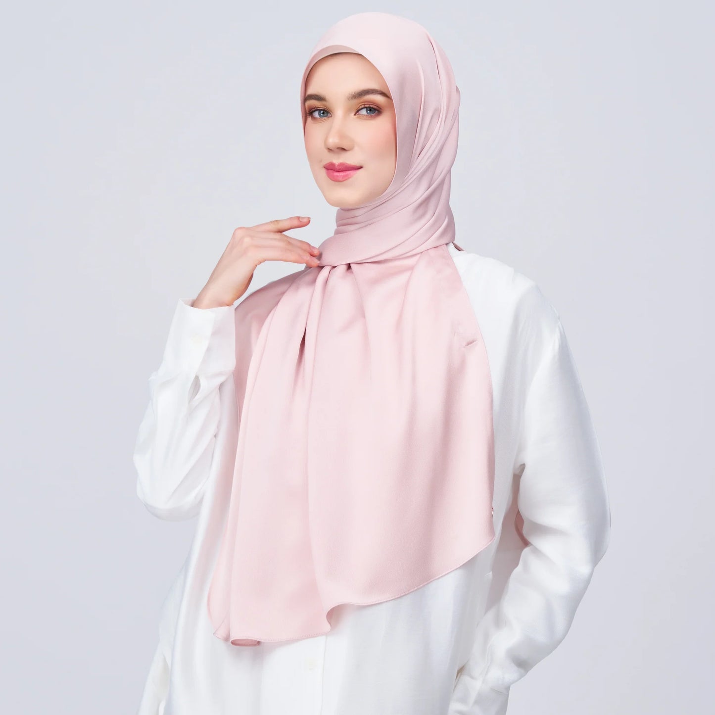 Instant Tag & Go Shawl | Satin Bulle in Nude Pink | Batch 1